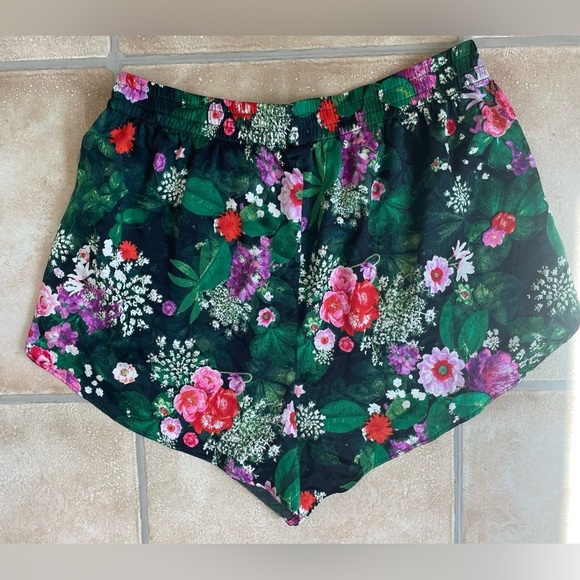 Victorias Secret Satiny High Waist Sleep Pajama Short Shortie Black Garden; M - Picture 5 of 5